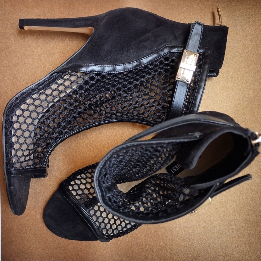 Nine west mesh peep toe bootie